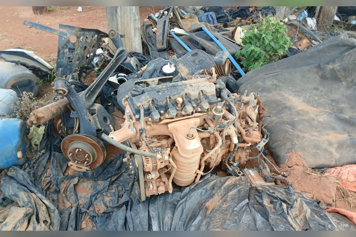 Foi encontrado um motor de um veículo HR-V, também roubado Foi encontrado um motor de um veículo HR-V, também roubado