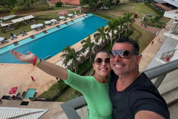 Foto colorida de JP Mantovani e Lí Marttins - Metrópoles