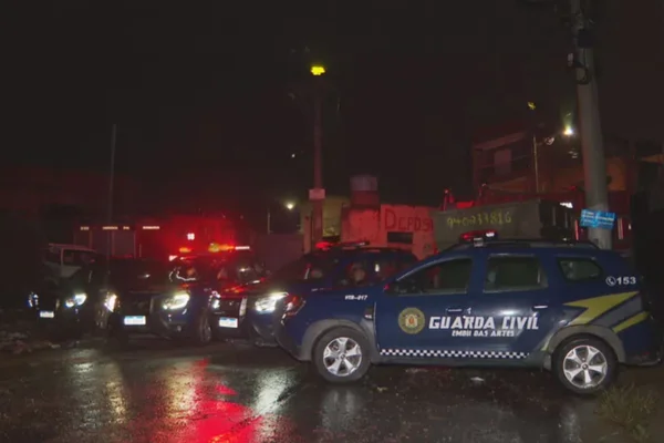 deslizamento chuva sao paulo embu das artes