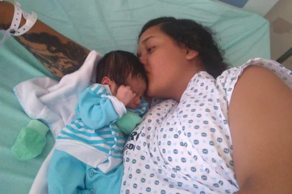 DF: mãe de bebê sequestrado espera exame de DNA para receber alta
