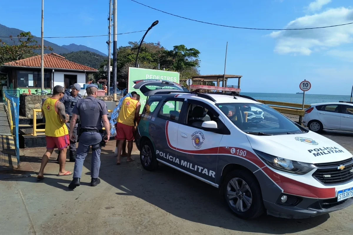 Grupamento de Bombeiros Marítimo (GBMar) atendeu ocorrência nesta quarta (12/8) de afogamento na Praia do Veloso Grupamento de Bombeiros Marítimo (GBMar) atendeu ocorrência nesta quarta (12/8) de afogamento na Praia do Veloso