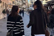 Gabi Guimarães e Boo Unzueta. passeia juntas pelas ruas da Itália