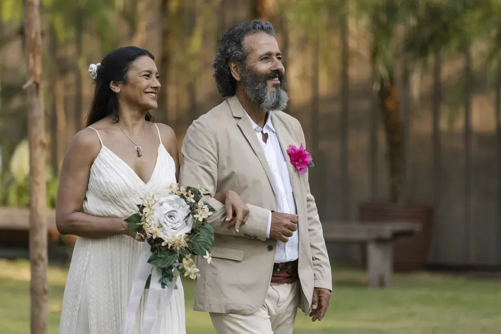 Ele morre logo após o casamento com Filó Ele morre logo após o casamento com Filó