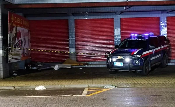 Imagem colorida do local do crime - Metrópoles