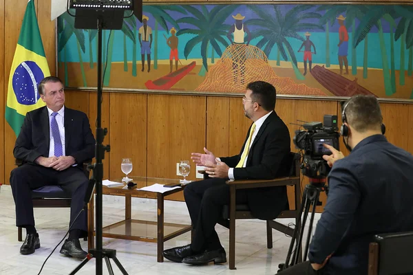 Presidente da República, Jair Bolsonaro durante entrevista para TV Correio da Paraíba