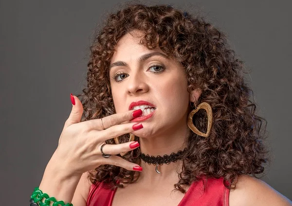 Renata Gaspar é Stephany em Um Lugar ao Sol