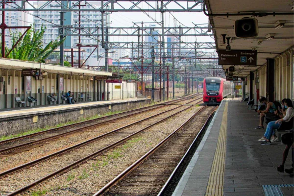 Linha 6: transferência para a Linha 7-Rubi terá de ser feita pela rua - destaque galeria Linha 6: transferência para a Linha 7-Rubi terá de ser feita pela rua - destaque galeria