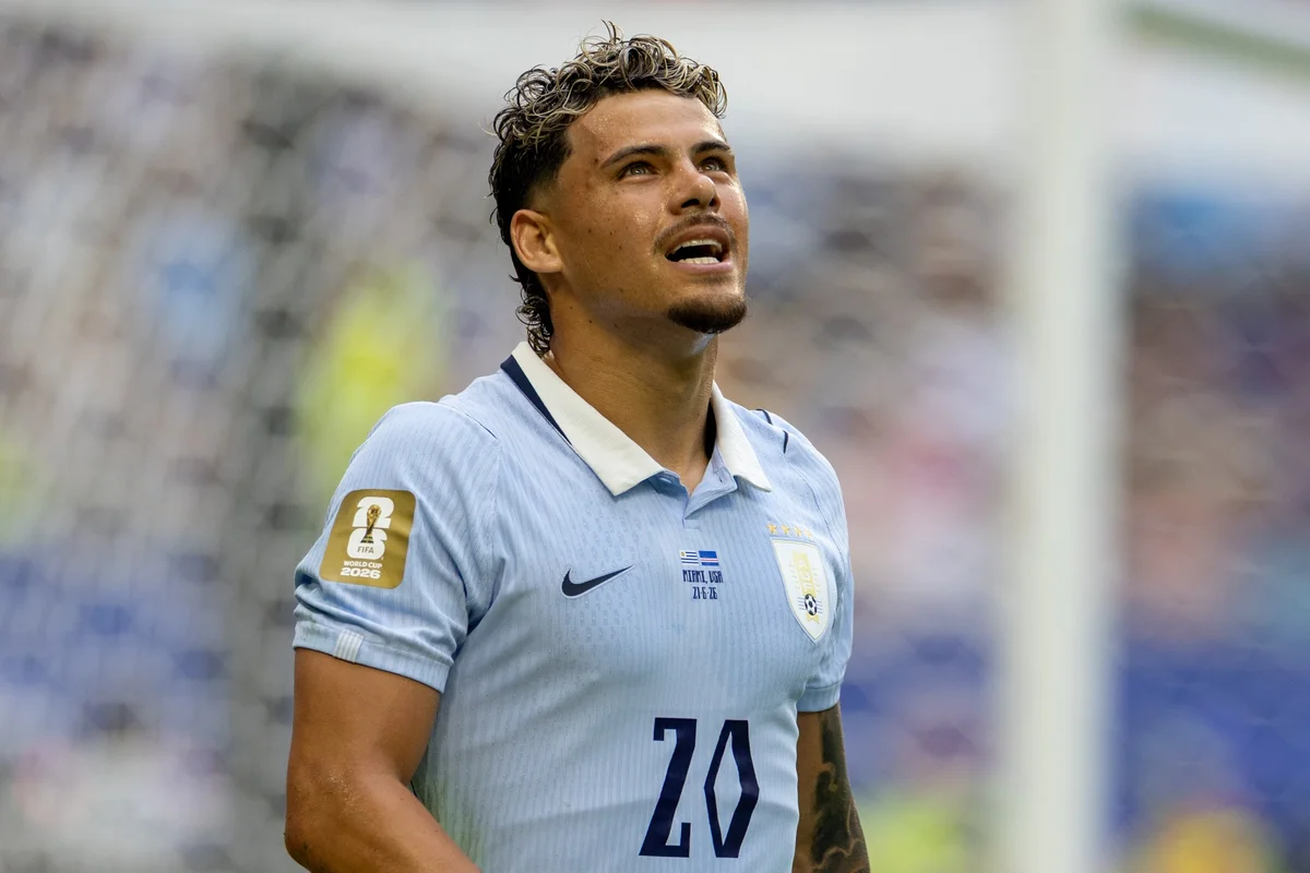 Uruguai enfrenta Espanha em busca de quebrar tabu histórico e garantir vaga no mata-mata da Copa do Mundo
