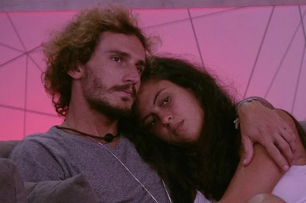 Após detonar Alan, Hana escreve textão para ele: “Meu porto seguro”