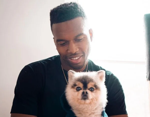 Sturridge com seu cachorro
