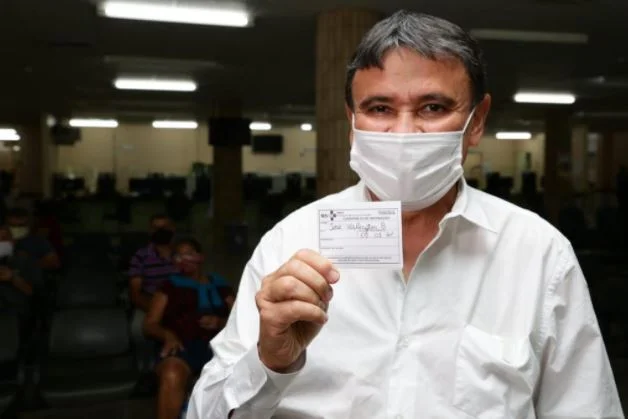 Governador do Piauí tomou as duas doses da vacina contra a Covid-19 Governador do Piauí tomou as duas doses da vacina contra a Covid-19