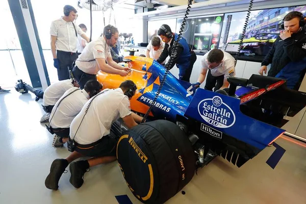 Petrobras cancela contrato de R$ 872 milhões com a McLaren
