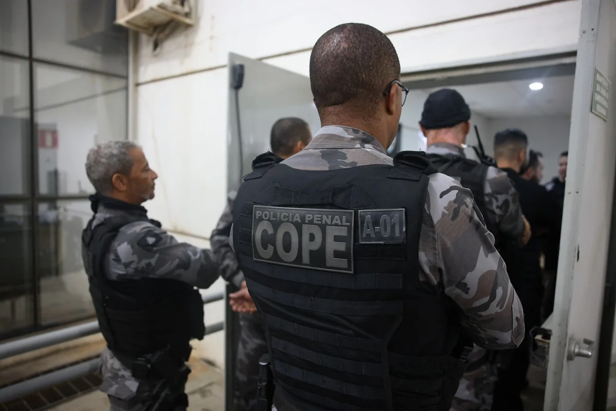 As diligências ocorreram nos bairros Santa Cecília, Vila Itatiaia e Conferência Cristo Rei, em Montes Claros, além de unidades prisionais As diligências ocorreram nos bairros Santa Cecília, Vila Itatiaia e Conferência Cristo Rei, em Montes Claros, além de unidades prisionais