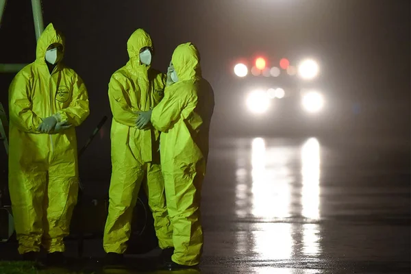Estudo prevê 529 mil mortes no Brasil se só idosos forem isolados