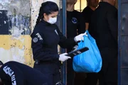 Policial penal em ação Policial penal em ação