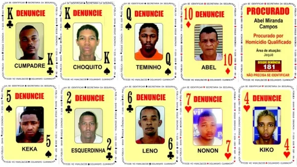 Imagem colorida de homens procurados pelas polícias da Bahia adicionados ao "Baralho do Crime" da SSP-BA, em 2018 - Metrópoles