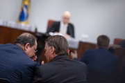 Moraes conduz sessão sobre julgamento de Bolsonaro no STF