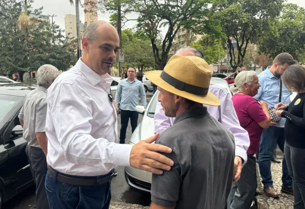 Mateus Simões governador Minas Gerais