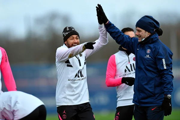Após críticas, Mauricio Pochettino defende Neymar: “Cara fabuloso”