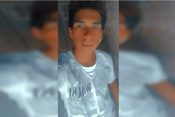 índio adolescente