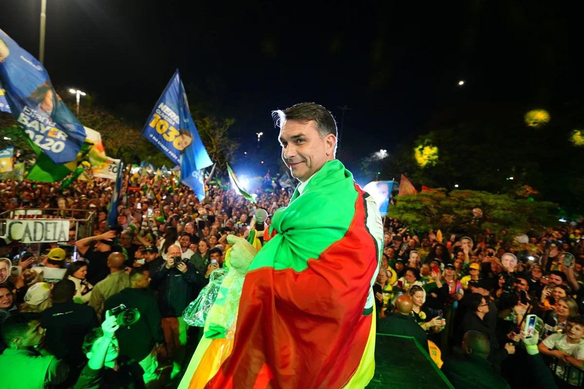 Flávio Bolsonaro em Porto Alegre (RS) Flávio Bolsonaro em Porto Alegre (RS)