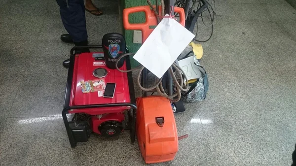 Homem é preso vendendo produtos roubados na Feira do Rolo, em Ceilândia