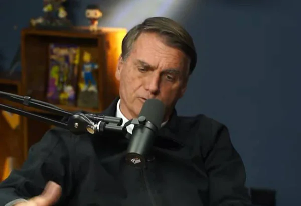 Bolsonaro defende consignado com Auxílio Brasil: “O risco é zero”