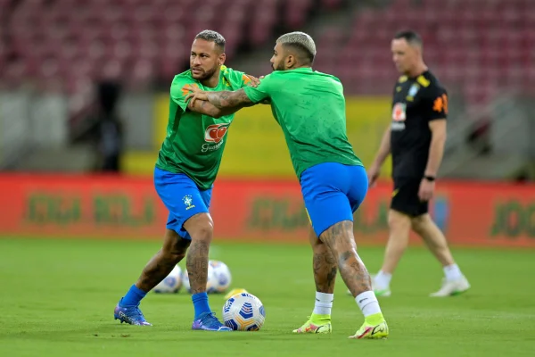 Em conversa no Twitter, Gabigol convida Neymar para o Flamengo: “Te esperando”