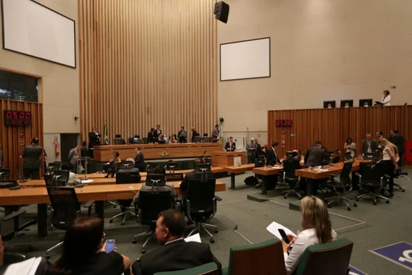 Distritais aprovam Nota Legal para combustíveis