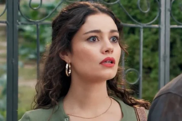 Gerluce (Sophie Charlotte) em Três Graças