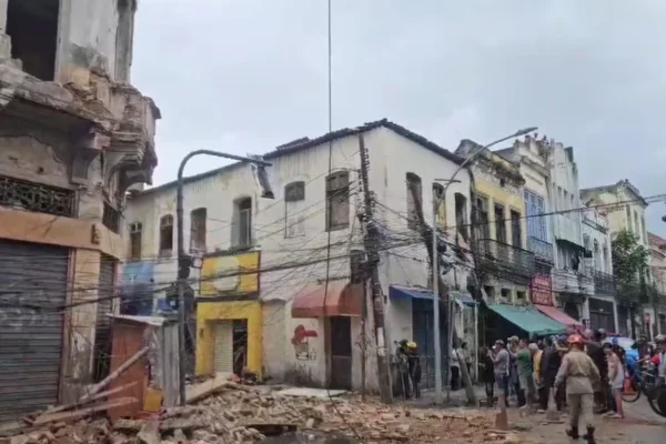 Imagem colorida, Dono de casarão que desabou foi alertado duas vezes antes de incidente - Metrópoles