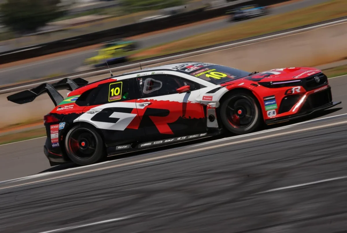 Gabriel Casagrande e Gabriel Robe lideram primeiro treino da Stock Car - imagem 3 Gabriel Casagrande e Gabriel Robe lideram primeiro treino da Stock Car - imagem 3