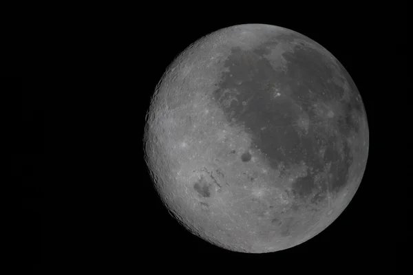 Imagem mostra a Lua - Metrópoles
