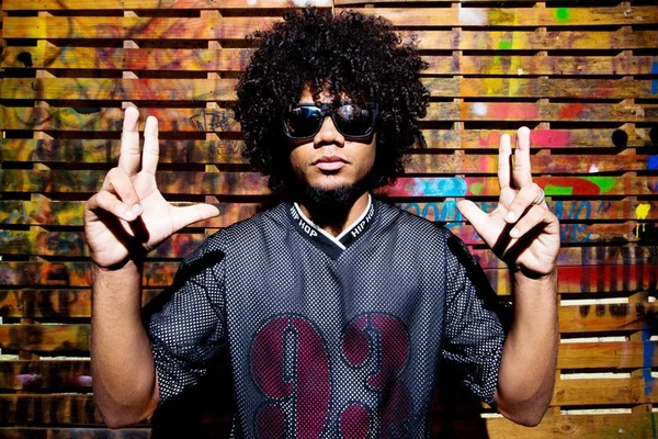 A vida depois de… sair das ruas e se tornar um rapper