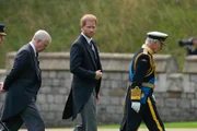 O rei Charles interveio para que a próxima visita de Harry ao Reino Unido tenha segurança particular O rei Charles interveio para que a próxima visita de Harry ao Reino Unido tenha segurança particular