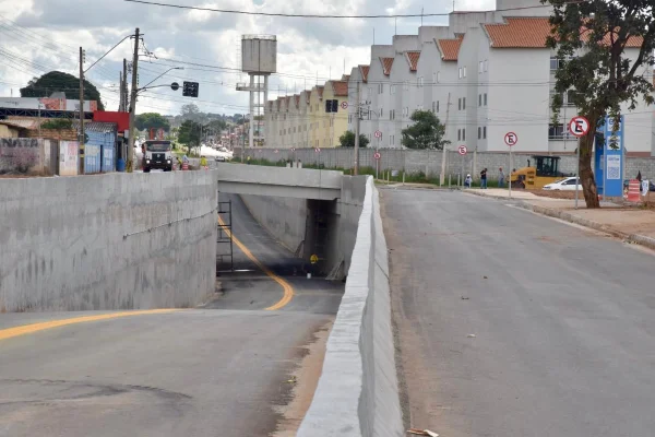 Aparecida (GO): liberado trânsito na trincheira da Avenida das Nações