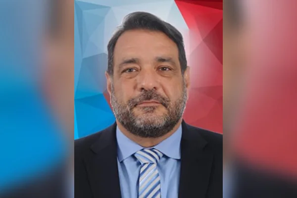 Foto colorida de deputado Alan Sanches - Metrópoles