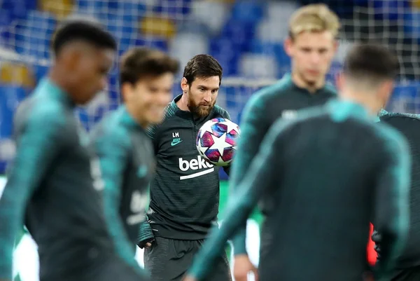 Liga dos Campeões: Napoli exalta Messi no “Templo de D10S”
