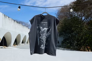 Camiseta da coleção Origens, da Off Shadow com a Per Se