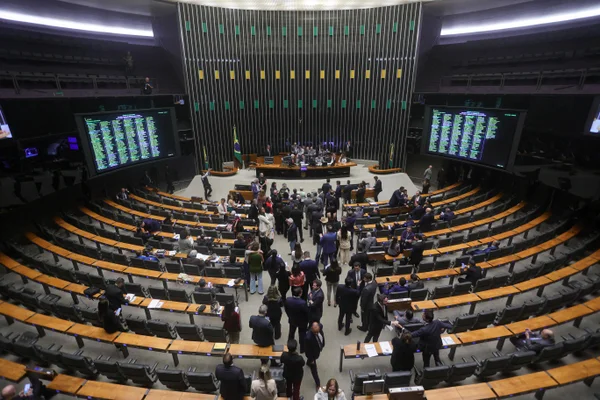 Início da sessão, no Plenário da Câmara dos Deputados, que pode cassar o mandato do deputado Glauber Braga PSOL RJ - Metrópoles