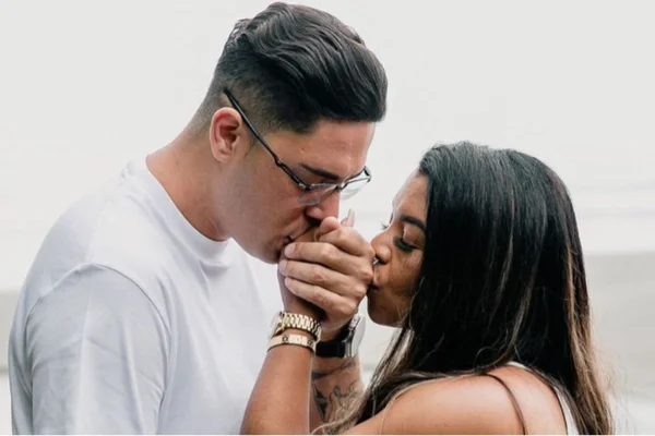 Mãe de MC Kevin faz festão de casamento e joga Deolane para escanteio