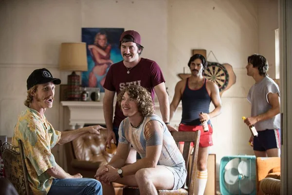 Crítica: “Jovens, Loucos e Mais Rebeldes” é crônica sobre ser jovem