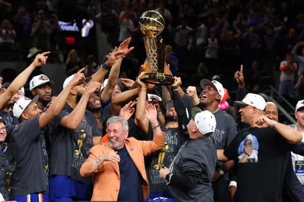 NBA começa nesta terça (20/10) com entrega de anéis e LeBron James no 76ers