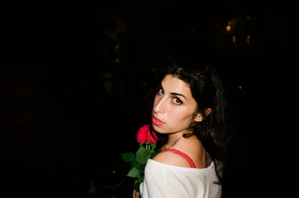 Amy Winehouse “fará” shows em holograma a partir de 2019