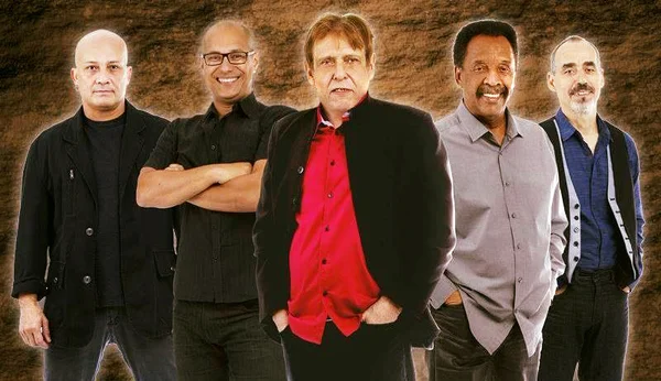 Renato & Seus Blue Caps anunciam show em Brasília
