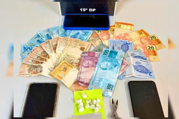 Traficantes oferecem cocaína a policiais e são detidos no DF