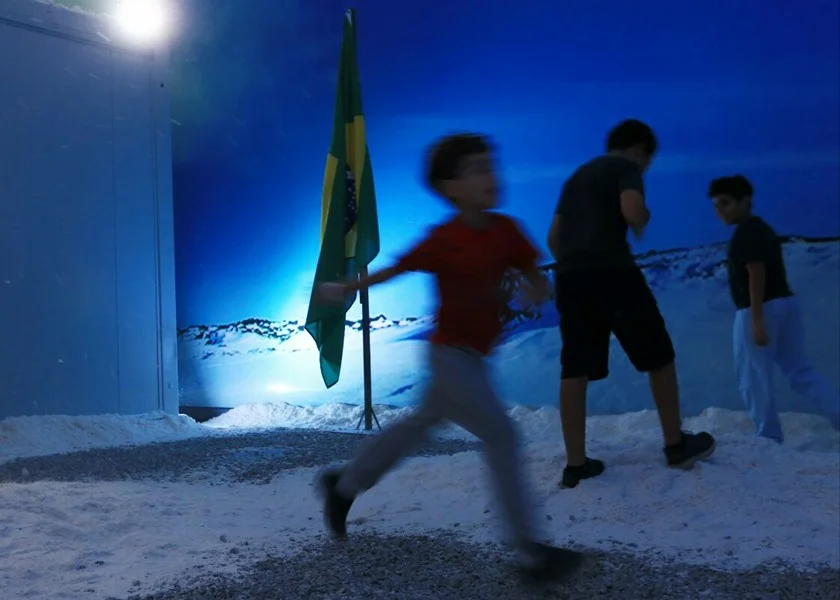 Além de curiosidades sobre a Antártica, durante o tour é possível ver como funciona uma estação de pesquisa Além de curiosidades sobre a Antártica, durante o tour é possível ver como funciona uma estação de pesquisa