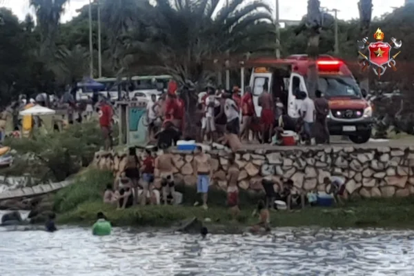 Acidente entre lancha e jet-ski deixa homem ferido no Lago Paranoá