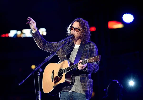 Polícia confirma morte de Chris Cornell como suicídio