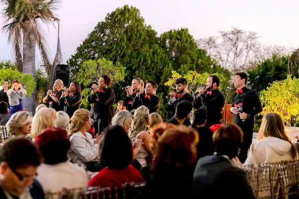 Desfile beneficente em prol da Abrace movimenta a Embaixada da Polônia - imagem 2 Desfile beneficente em prol da Abrace movimenta a Embaixada da Polônia - imagem 2